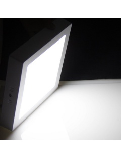 Plafonnier Surface Design LED 6W / 12CM